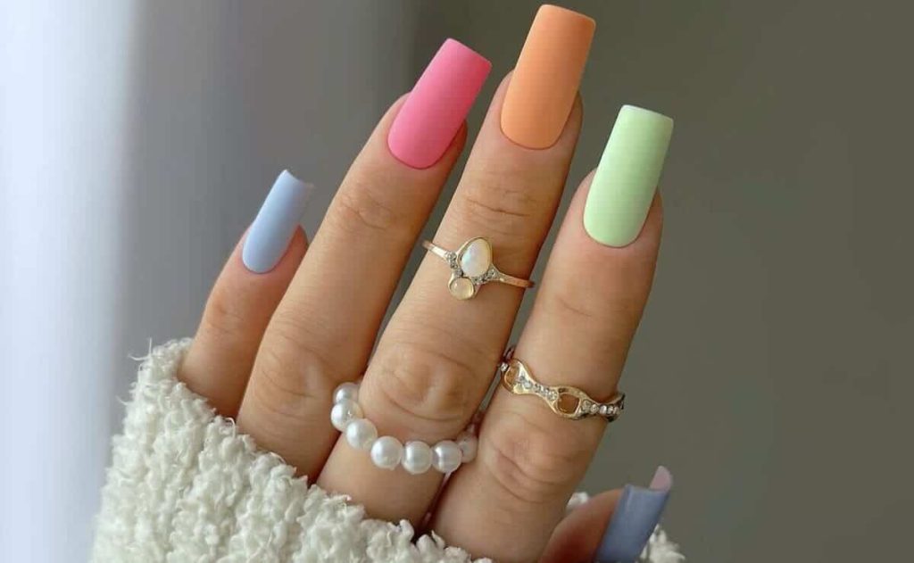 ideias de unhas coloridas