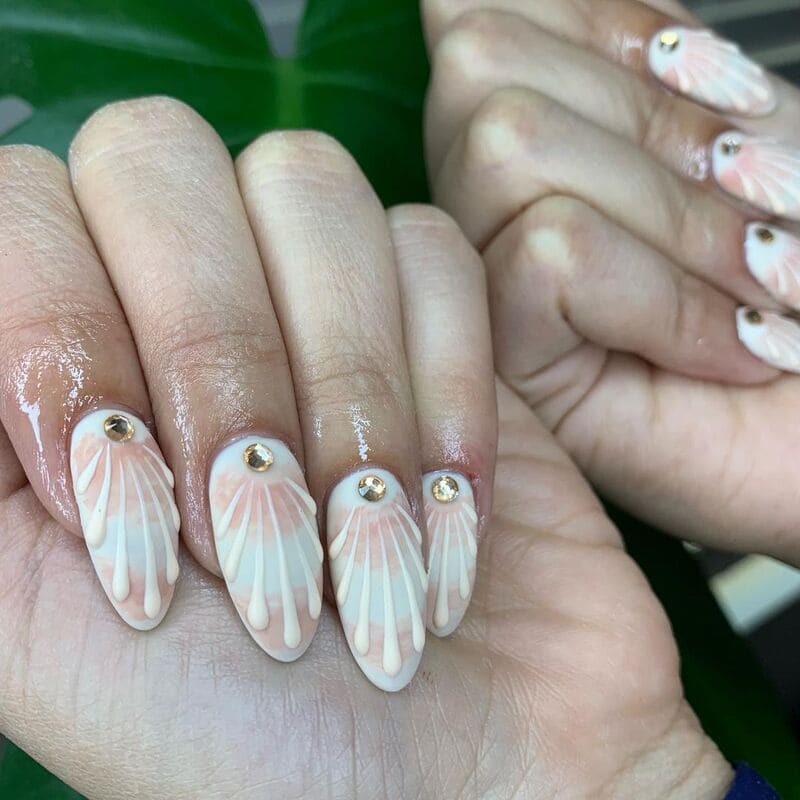 Sea shell nails