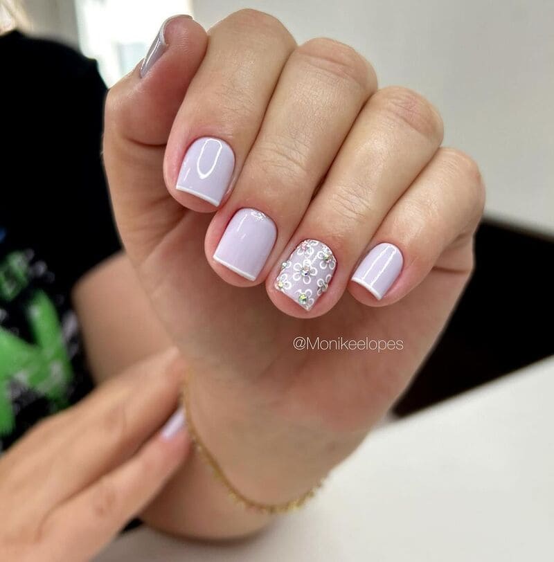 Unhas Claras e Delicadas